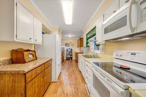 9009 Poor Mountain Rd, Bent Mountain, VA 24059 photo 12