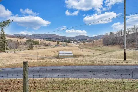 9009 Poor Mountain Rd, Bent Mountain, VA 24059 photo 30