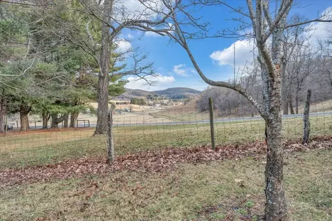 9009 Poor Mountain Rd, Bent Mountain, VA 24059 photo 29