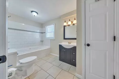 Entry Way - 1925 Willis St, Salem, VA 24153 photo 1 of 1