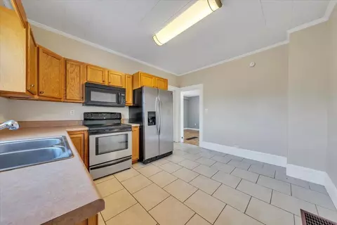 Kitchen - 1925 Willis St, Salem, VA 24153 photo 3 of 4