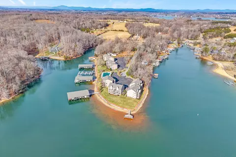630 Montevista Rd #506, Union Hall, VA 24176
