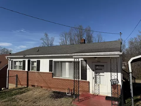 1412 Hillcrest Ave, Martinsville, VA 24112
