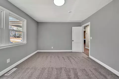 Bedroom - 3160 Sawmill Rd, Ferrum, VA 24088 photo 4 of 7