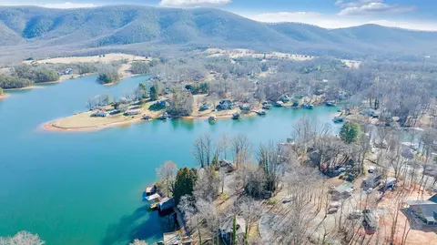 View/Area - 188 Hardy Ct, Penhook, VA 24137 photo 22 of 23