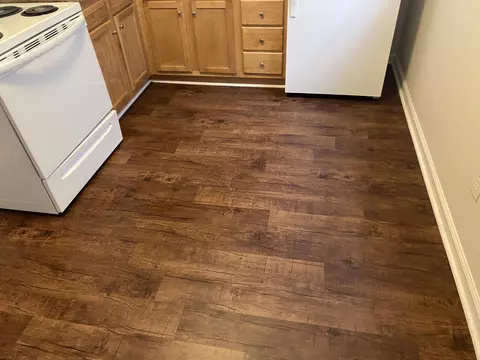 Kitchen - 330 Maddock Ave NE, Roanoke, VA 24012 photo 5 of 8