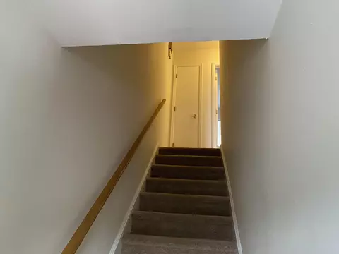 Entry Way - 330 Maddock Ave NE, Roanoke, VA 24012 photo 3 of 5