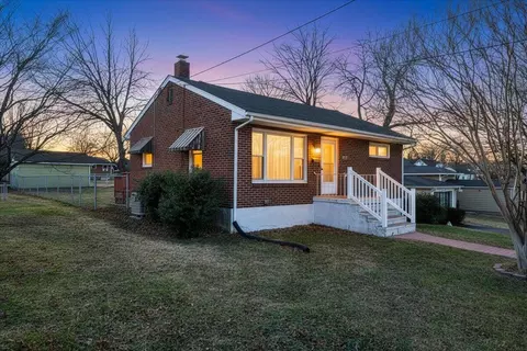 2346 Berkley Ave SW, Roanoke, VA 24015