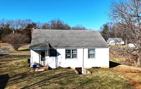 5991 Franklin St, Ferrum, VA 24088 photo 6