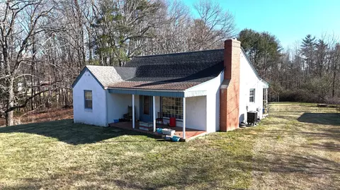 5991 Franklin St, Ferrum, VA 24088 photo 3