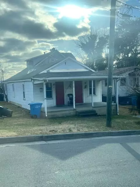 716 Mcdowell Ave NW, Roanoke, VA 24016