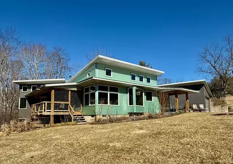 1141 Dobbins Farm Rd NE, Floyd, VA 24091