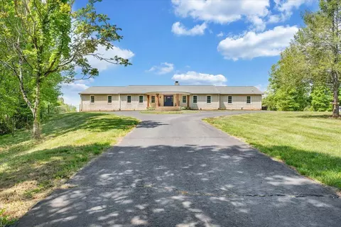 2011 Spencer-preston Rd, Martinsville, VA 24112