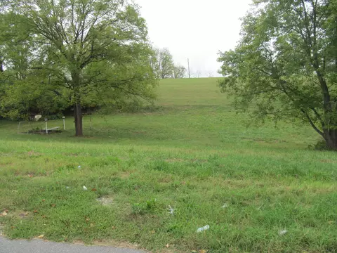 2201 Carvin St NE, Roanoke, VA 24012