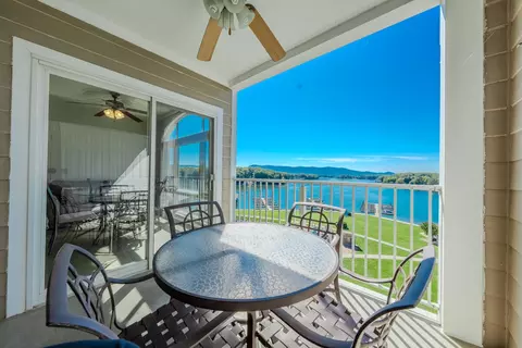 1217 Graves Harbor Trl #144, Huddleston, VA 24104