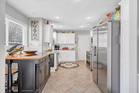 Kitchen - 148 Eagle Rdg, Roanoke, VA 24012 photo 1 of 8