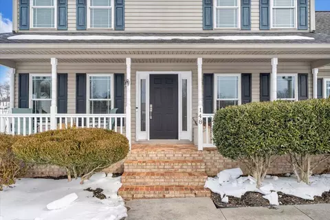Exterior - 148 Eagle Rdg, Roanoke, VA 24012 photo 2 of 24