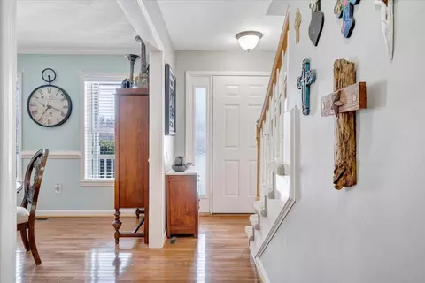 Entry Way - 148 Eagle Rdg, Roanoke, VA 24012 photo 5 of 7