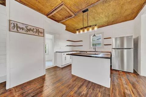 Kitchen - 402 7th St, Salem, VA 24153 photo 1 of 5