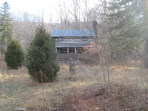574 Grandview Rd, Hot Springs, VA 24445
