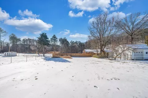 Exterior - 1631 Eanes Rd, Roanoke, VA 24014 photo 6 of 6
