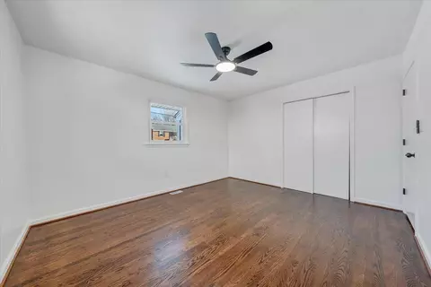 Bedroom - 1631 Eanes Rd, Roanoke, VA 24014 photo 4 of 6