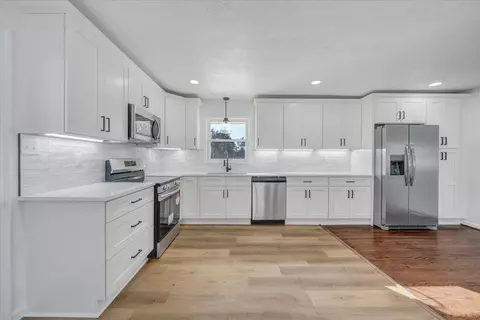Kitchen - 1631 Eanes Rd, Roanoke, VA 24014 photo 1 of 2