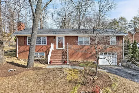 3552 Forester Rd SW, Roanoke, VA 24015