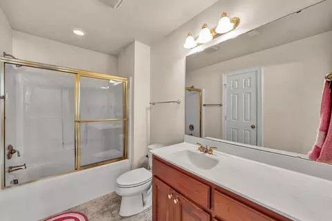 Bath - 75 Milestone Ln, Penhook, VA 24137 photo 5 of 7