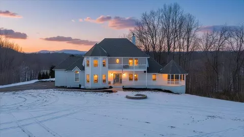 10 Wilkerson Rd, Wirtz, VA 24184
