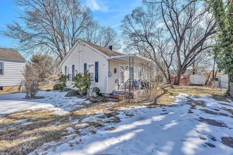 3109 Maplelawn Ave NW, Roanoke, VA 24012
