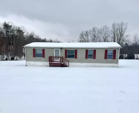 3564 Flatwoods Rd, Elliston, VA 24087