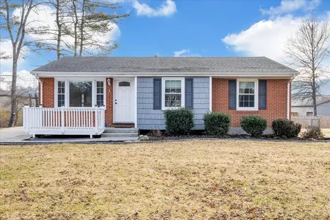 3804 Meadowlark Rd, Roanoke, VA 24018