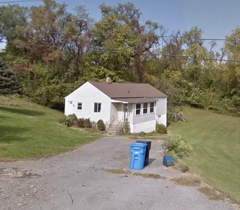 2106 Kessler Rd, Roanoke, VA 24012