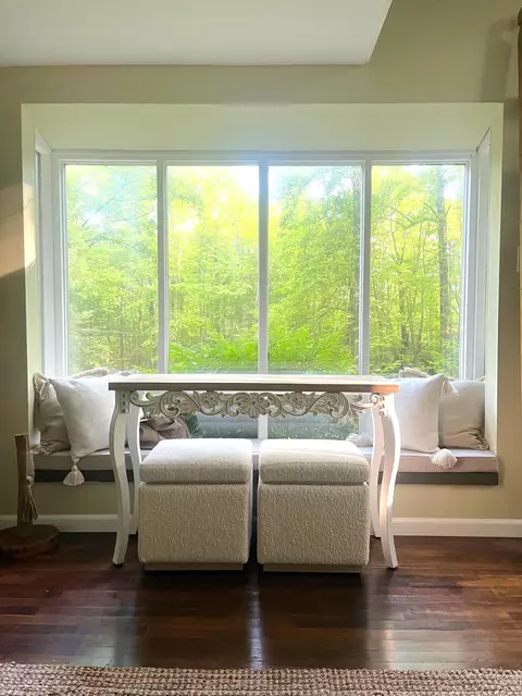 Living - 9737 Pine Forest Rd NE, Floyd, VA 24091 photo 1 of 1