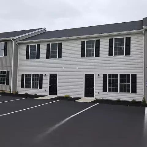 411 S Washington Ave, Pulaski, VA 24301