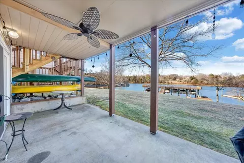 Exterior - 287 Waterside Dr, Moneta, VA 24121 photo 5 of 9
