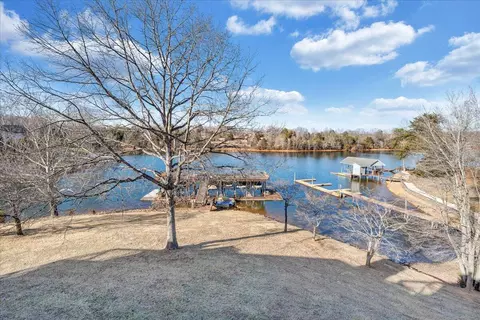 View/Area - 287 Waterside Dr, Moneta, VA 24121 photo 2 of 15