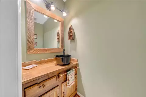 Bath - 287 Waterside Dr, Moneta, VA 24121 photo 1 of 8