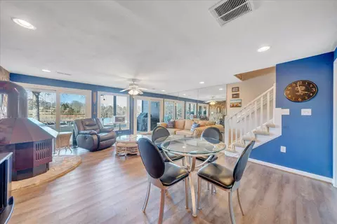 Dining - 287 Waterside Dr, Moneta, VA 24121 photo 5 of 5
