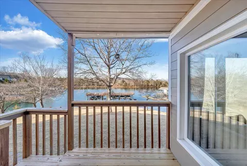 Exterior - 287 Waterside Dr, Moneta, VA 24121 photo 2 of 9