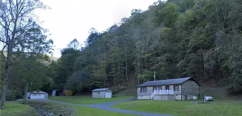 511 White Rock Gap Rd, Covington, VA 24426