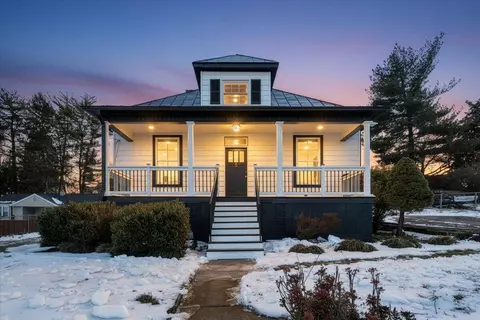 411 W Cleveland Ave, Vinton, VA 24179
