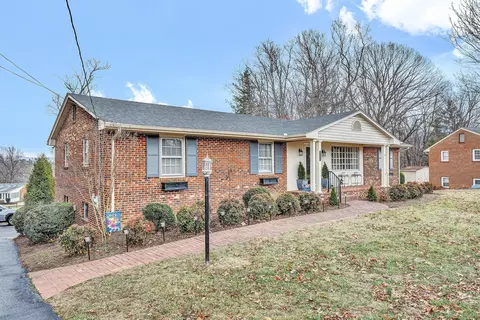 4544 Rosecrest Rd, Roanoke, VA 24018 photo 2
