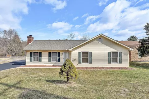 1060 Kesler Mill Rd, Salem, VA 24153