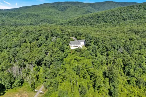 10947 Bottom Creek Rd, Bent Mountain, VA 24059