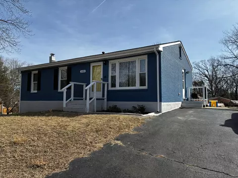 2808 Creekwood Dr, Salem, VA 24153