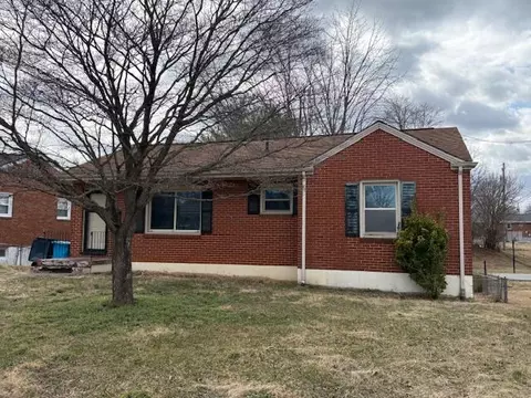 4970 Florist Rd NW, Roanoke, VA 24012