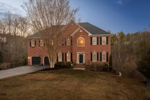 6330 Hamlet Trl, Roanoke, VA 24018