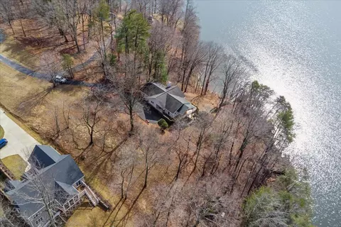 View/Area - 1429 Longview Estates Dr, Goodview, VA 24095 photo 2 of 8